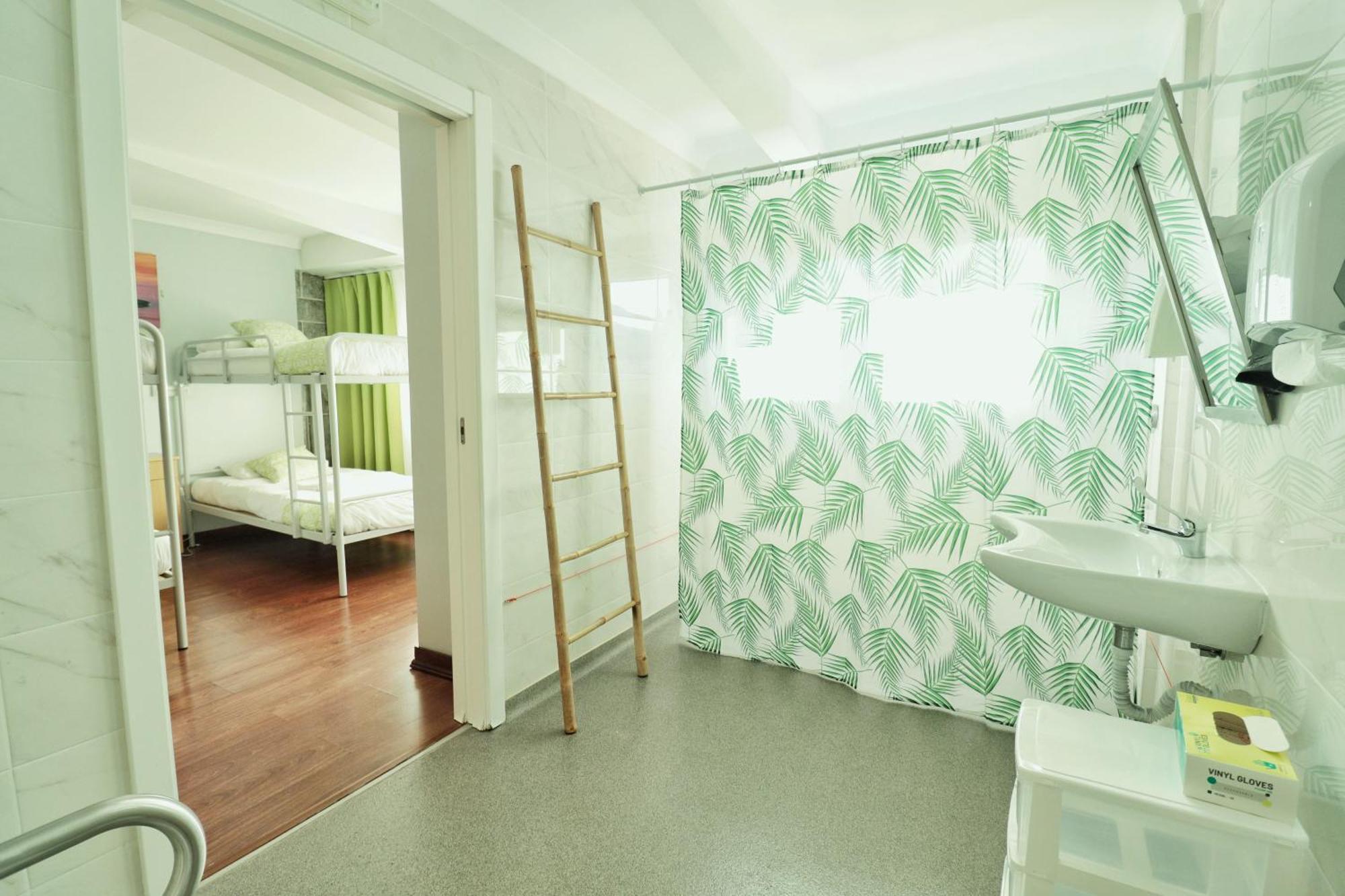 Hostel Jardins De Sao Luis セトゥーバル エクステリア 写真