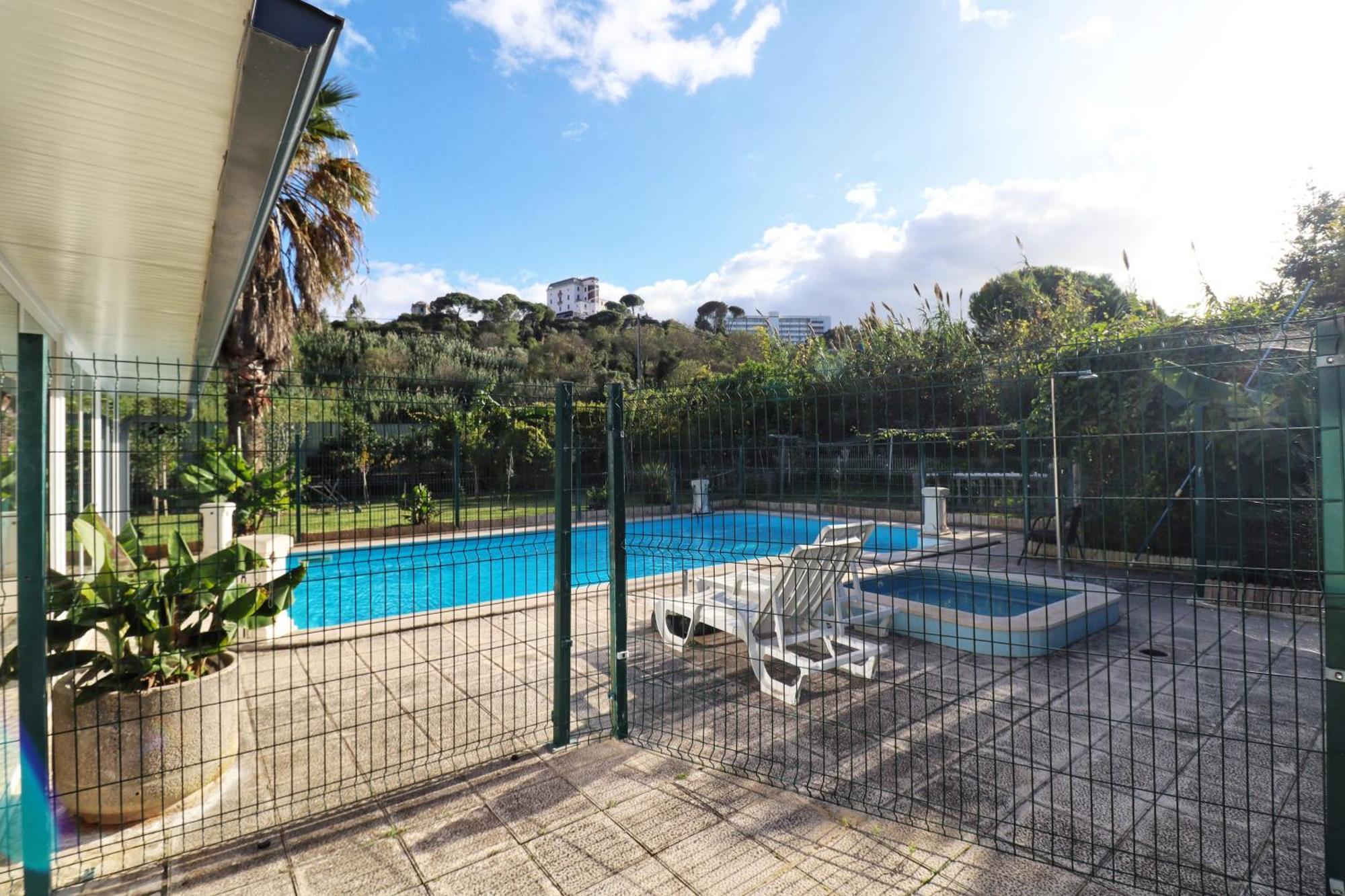 Hostel Jardins De Sao Luis セトゥーバル エクステリア 写真